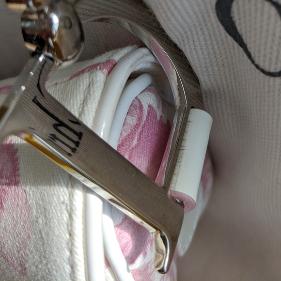 SOLD PRIVATE🍒 Like-New Cherry Blossom Dior Saddle - Picture 10 of 15